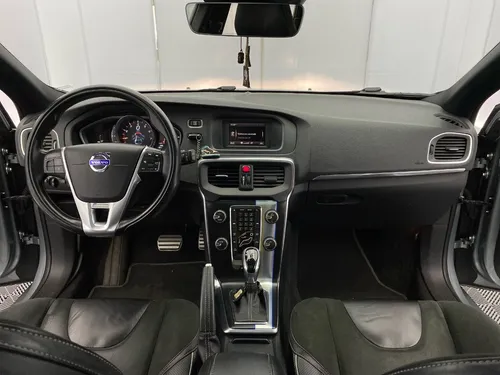 Volvo V40 1.6 T4 R-design