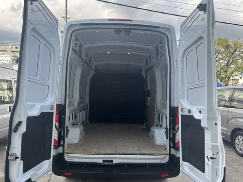 Ford Transit 2.2 Furgon Mediano 350m