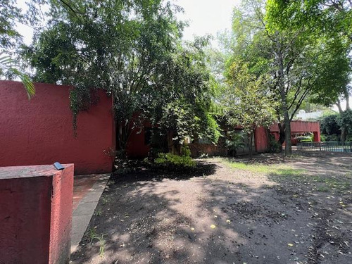 Se Vende Casa Como Terreno En La Colonia Florida!!!!