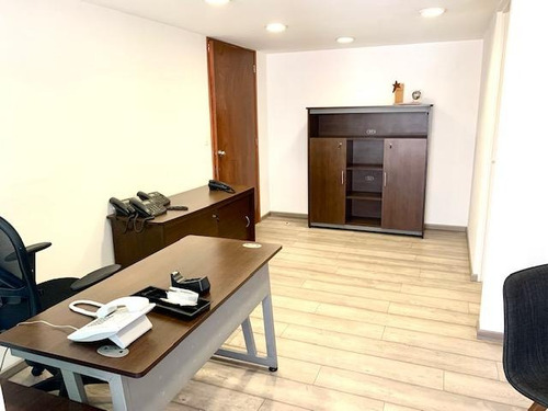 Polanco, Oficina Amueblada 55m2 Totalmente Acondicionada, Privado, Área Abierta De Trabajo, Baño Privado, Excelente Ubicación. Vigilancia 24 Horas. El Precio Es Más El Mantenimiento