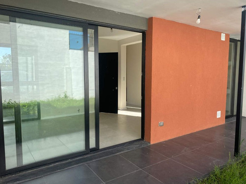 Venta Duplex 3 Amb.lujan A Estrenar Fondo Parrilla