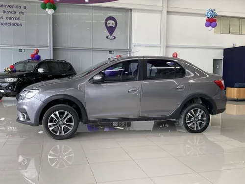 Renault Logan 1.6 Privilege / Intens