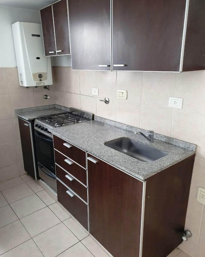 Imagen 3 de 8 de Venta Departamento De 2 Ambientes En Wilde Centro