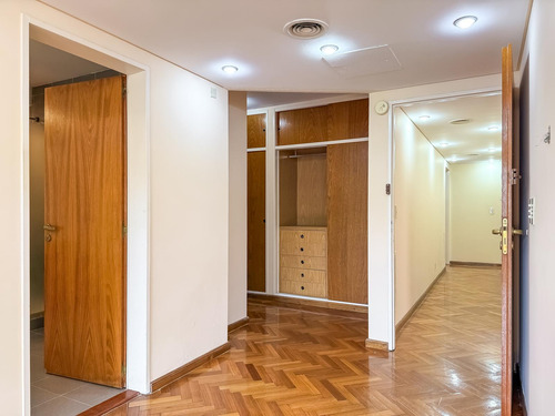 Casa En Alquiler, 4 Plantas, Jardín Y Pileta - Martínez