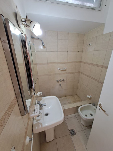 Chalet En Ph De 4 Ambientes Parque Luro