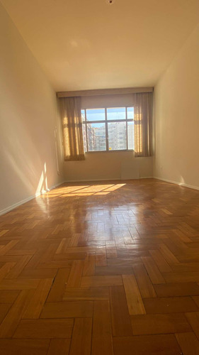 Vende-se Apartamento De 2 Quartos Em Icaraí