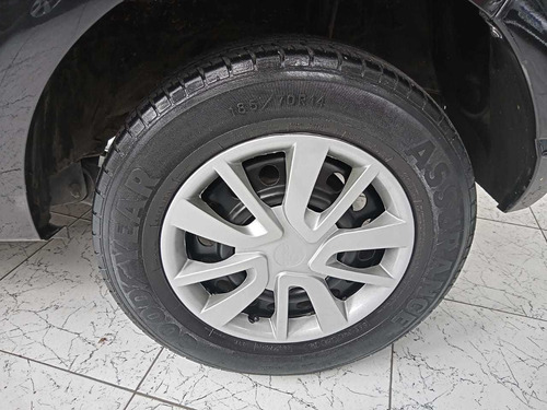 Imagem 10 de 11 de Renault Sandero 2012 1.0 16v Authentique Hi-flex 5p