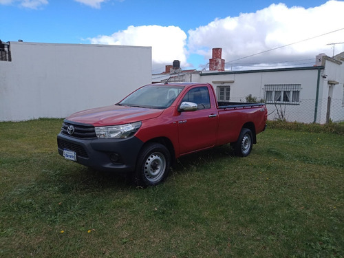 Imagen 1 de 11 de Toyota Hilux Dx Cabina Simple 2.4tdi 6mt 4x4 2017