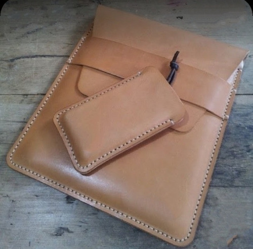 Funda De Cuero Para Tablet + Funda De Cuero Para Teléfono