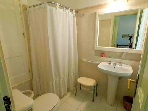 Casa 7 Dormitorios En Cantegril, Punta Del Este
