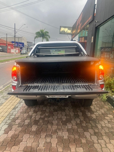 Imagem 10 de 12 de Mitsubishi L200 3.5 Triton Hpe Flex Cab. Dupla 4x4 Aut. 4p