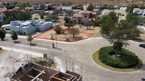En Venta Lote En Esquina | San Miguel De Allende | Comunidad Privada