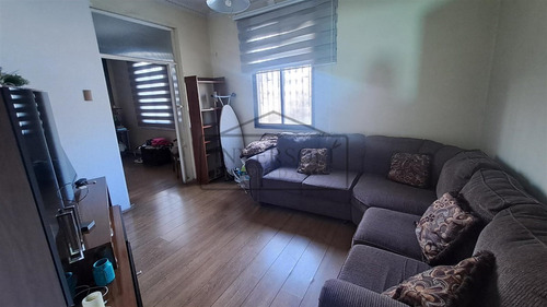 Casa En Venta De 4 Dorm. En Ñuñoa
