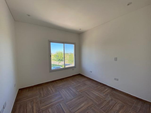Imagen 15 de 30 de Casa En Venta Ubicado En El Cantón Golf, Escobar, G.b.a. Zona Norte