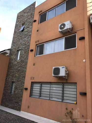 Imagen 1 de 16 de Departamento 3 Ambientes Venta Merlo