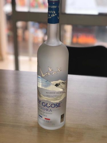 Imagen 1 de 1 de Grey Goose 1 Lts X Unidad ( Consultar Por Mayor )