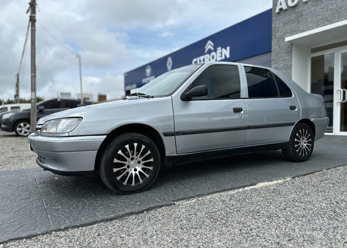 Peugeot 306 1.8 Sr