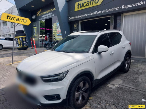 Volvo XC40 2.0 T5 Awd Momentum