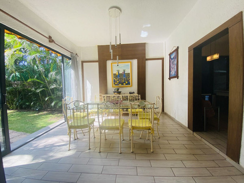 Asa Sola En Pedregal De Las Fuentes, Jiutepec, Morelos Caen-1089-cs