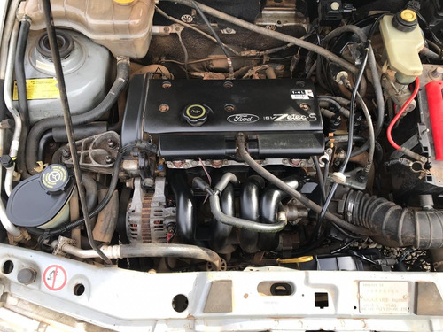 Imagem 9 de 9 de Sucata Ford Courier 2000 1.4 16v - Rs Auto Peças Farroupilha