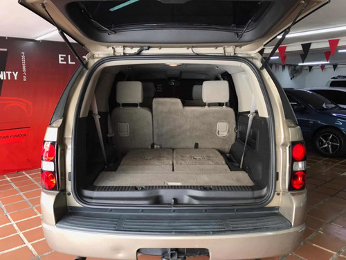 Imagen 10 de 11 de Ford Explorer Eddie Bauer 4x2 4.6