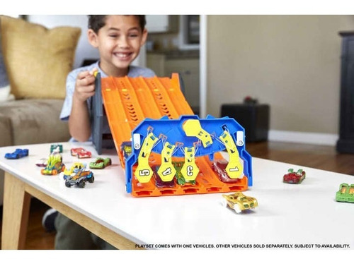 Imagem 2 de 6 de Pista Corrida Portátil Hot Wheels Roll Out Action - Mattel