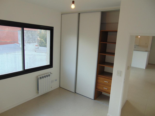 Imagen 13 de 28 de Venta 2 Amb C/ Cochera - 3 Años De Antigüedad - Tigre Centro