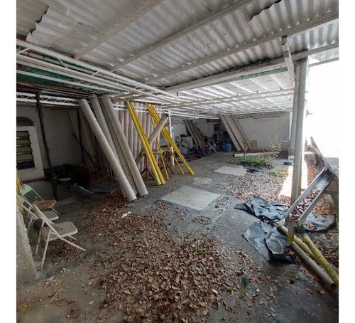 Se Alquila Casa Comercial En La Carlota Para Remodelar
