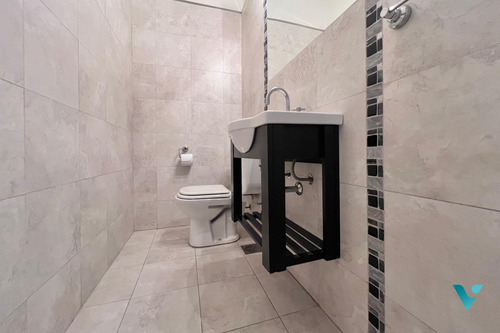Chalet De 6 Ambientes En Castelar Norte
