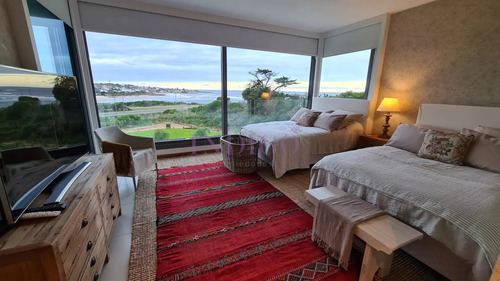 Venta Y Alquiler De Apartamento 4 Dormitorios, Punta Del Este, Uruguay