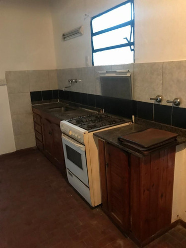 Imagen 5 de 10 de Alquiler - Ph 3 Ambientes Con Patio - Villa Madero