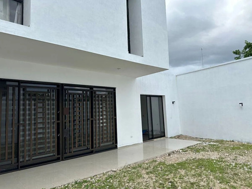 Hermosa Casa Amueblada En Enta Merida, Real Montejo (nrc-1069)