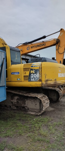 Excavadora Komatsu Pc 200