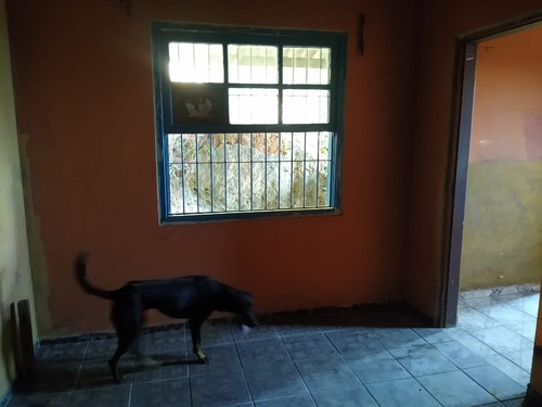 Vendo, Casa Com 3 Cômodo