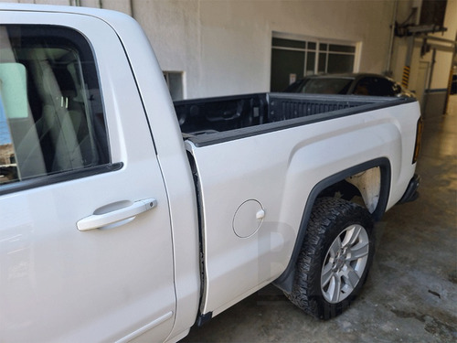 GMC Sierra 5.4 Cabina Regular Sle 4x4 At