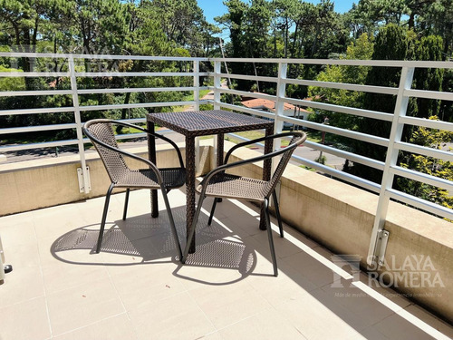 Imagen 10 de 14 de Venta Penthouse - 1 Dormitorio- Excelente Parrillero Con Terraza Punta Del Este Sap4211941