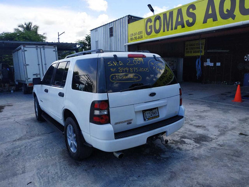 Ford Explorer 4x4 2004 En Bavaro