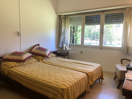 Hermosa Casa En Venta En Zona De Playa Mansa.- Ref: 3522