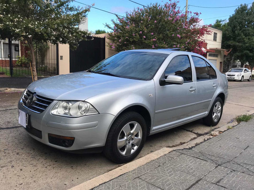 Volkswagen Bora 2.0 Trendline 115cv 2011