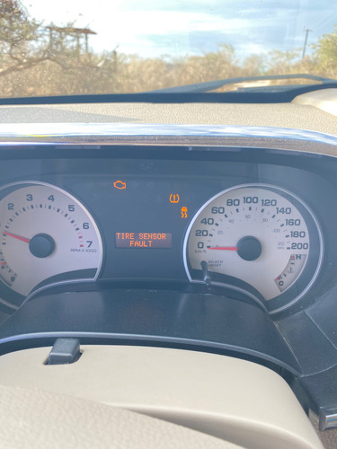 Ford Explorer 4.0 Xlt V6 4x2 Mt