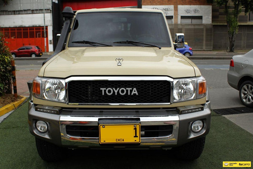 Toyota Land Cruiser Lx