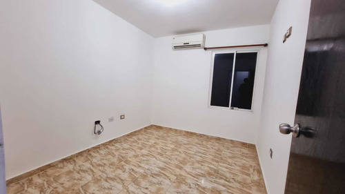 Imagen 10 de 14 de Paso Real, San Diego, 3 Habitaciones, 2 Baños, 2 P/e