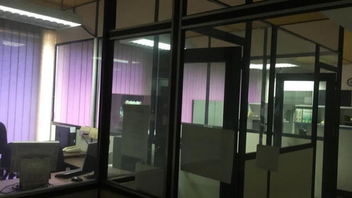 Imagen 28 de 29 de Impecable Galpon Industrial Con Oficinas Listo Para Entrar / 0414-3907836