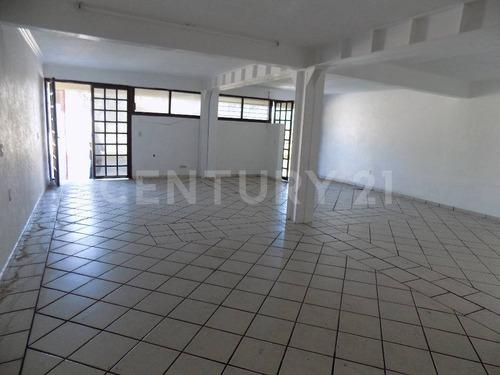 Local En Venta, Col. Centro, Coatzacoalcos, Ver.