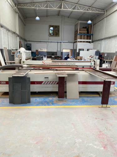 Máquina Seccionadora Max Automatic Usada
