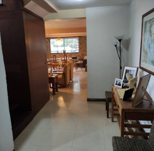 Imagen 2 de 17 de En Venta Casa Quinta De Dos Niveles, Macaracuay 631m2, 5h, 7b, 4m,5pe