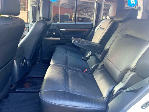 Mitsubishi Pajero Full 3.2 HPE 4X4 16V TURBO INTERCOOLER DIESEL 4P AUTOMÁTICO