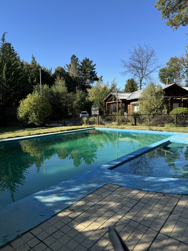 Se Vende Parcela Con Piscina, Jacuzzi, Quincho, Juegos