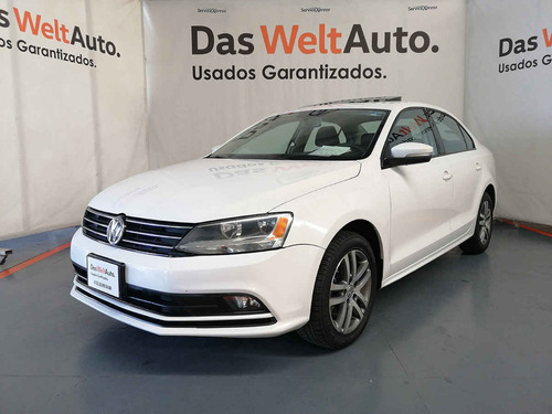 Imagen 1 de 15 de Volkswagen Jetta 2015 4p Comfortline L5/2.5 Aut
