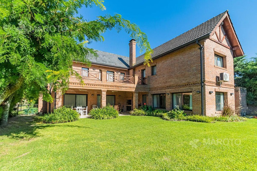 Imagen 6 de 30 de Casa En Venta En Barrio Privado Septiembre - Maroto Propiedades